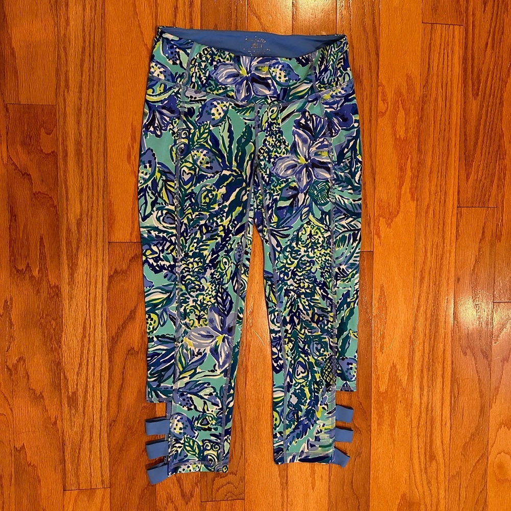 Lilly Pulitzer Blue Activewear 3/4 Leggings Size S